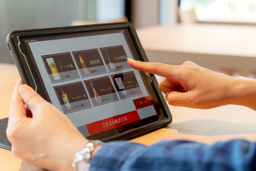 レストランのドリンクオーダーはタブレットで